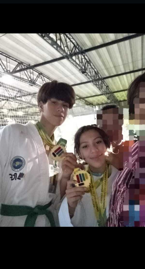 Atleta de Ciudad del Este gana medalla de oro en campeonato de taekwondo en Foz del Iguazú - Noticde.com