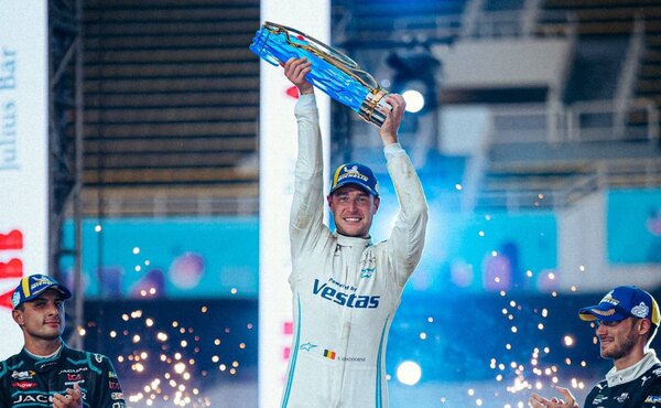Stoffel Vandoorne es campeón del mundo de la Fórmula E