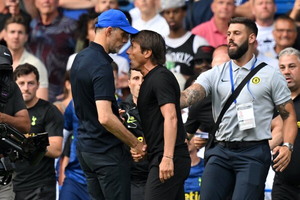 Chelsea y Tottenham empatan en un partidazo con 'duelo' especial entre Conte y Tuchel