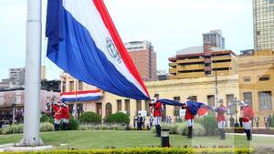 Crónica / Hoy se conmemora el día de la Bandera Paraguaya