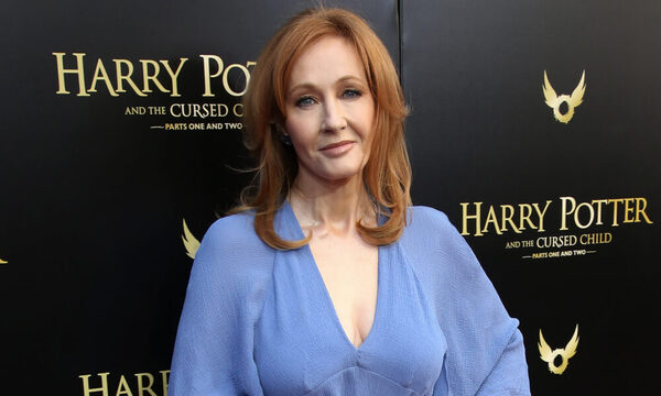 J.K. Rowling recibe amenazas de muerte de hombre que apoyaba al atacante de Salman Rushdie
