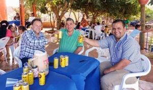 Los intendentables Pinocho González y Martín Pocho continúan haciendo campaña juntos en PJC