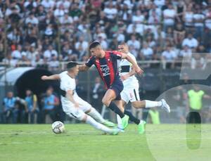 Crónica / Juan Patiño: “Nos dañaron con jugadores rápidos”