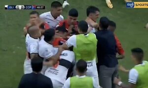 (VIDEO) Polémica en el Superclásico: ¿Le echaron al pedo a Ale Silva?