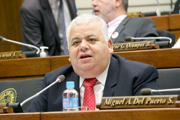 Juan Carlos Ozorio renuncia a su banca “por stress” | 1000 Noticias