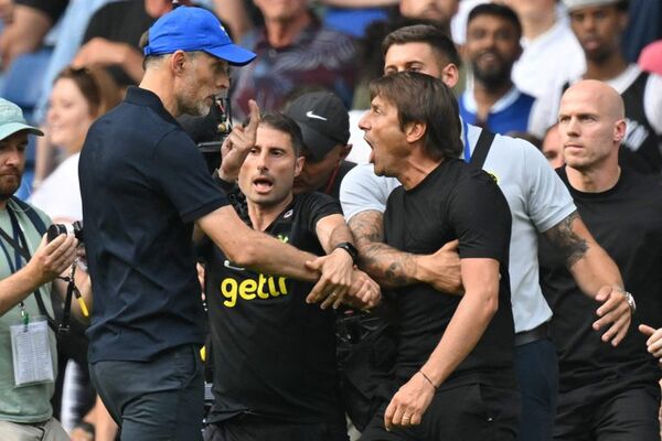 Empate entre Chelsea y Tottenham, Tuchel y Conte casi llegan a las manos - Fútbol - ABC Color