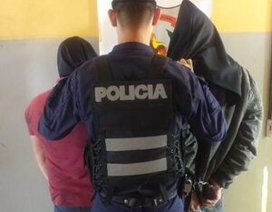 Fue borracho a llevar a su hijo en régimen de convivencia, y cae detenido con un cómplice – Diario TNPRESS