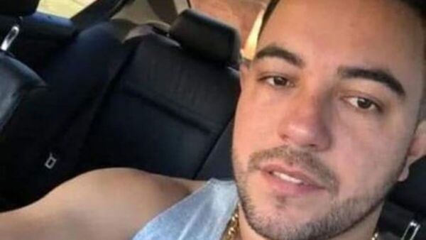 Sicario mató a dos hombres e hirió a otros tres al costado de una cancha