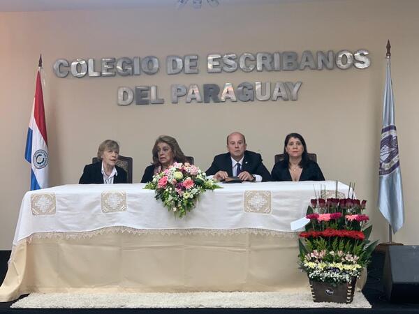 Con almuerzo de confraternidad, los escribanos celebraron su día - La Clave