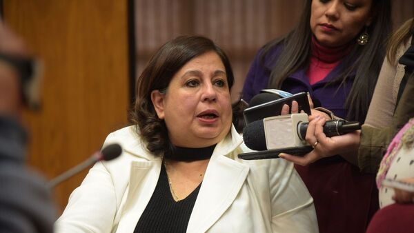 Esperanza Martínez declina su candidatura presidencial y apuesta al Senado