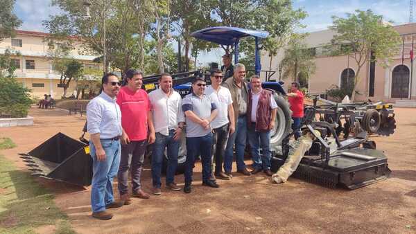 Municipalidad de Concepción adquiere tractor agrícola