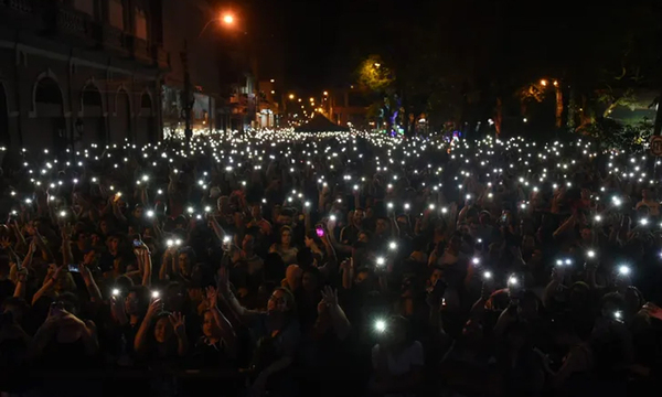 Multitudinario abucheo a Nenecho Rodríguez en aniversario de la fundación de Asunción - OviedoPress