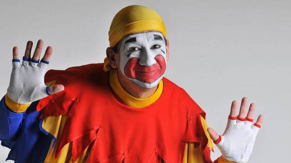 Crónica / El feroz drama por el cual atraviesa el payaso "Piñón Fijo"