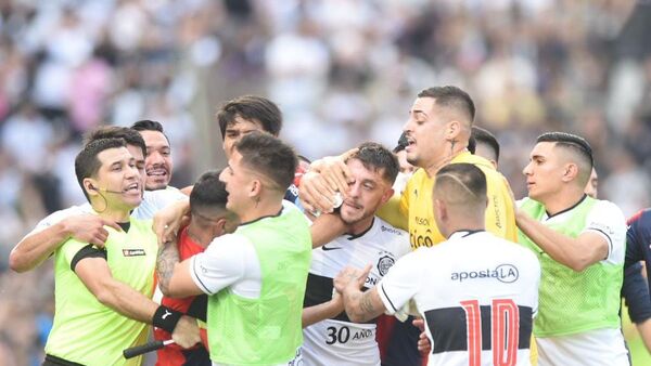 Olimpia apelará expulsión de Silva