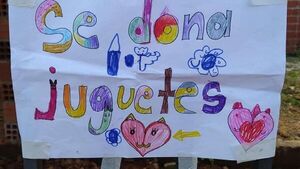 Niña donó sus juguetes por el Día del Niño