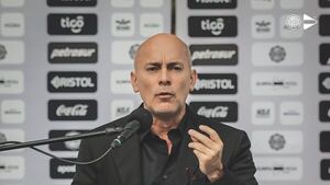 "A pesar de todos los muertos que hemos heredado seguimos adelante"
