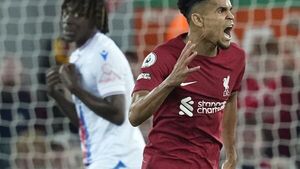 Luis Díaz alivia a un Liverpool estancado