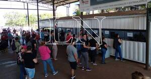 La Nación / Unos 15.000 turistas argentinos ingresaron al país por el feriado largo