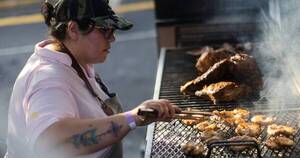 La Nación / Una mujer ganó por primera vez el campeonato de asado en Argentina