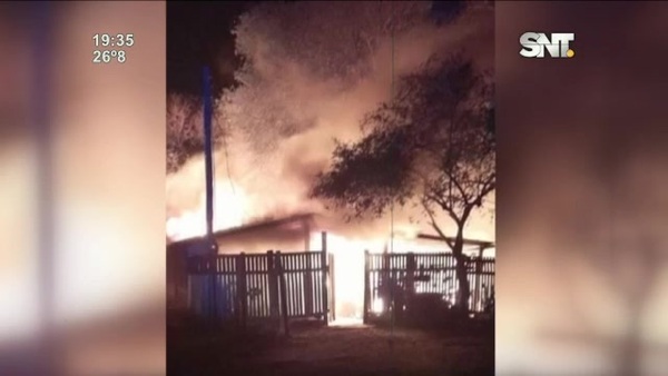 Despechado quemó casa de su expareja - SNT