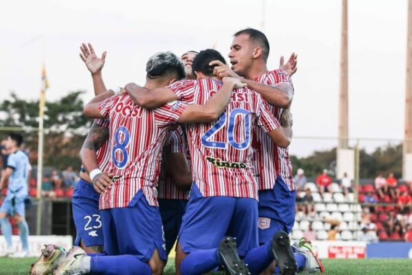 Intermedia: San Lorenzo golea y se aferra a la pelea
