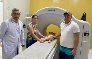 Bebé con traumatismo craneoencefálico recibe atención médica gratuita - Noticiero Paraguay