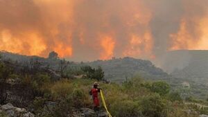 Los incendios engullen sin tregua miles de hectáreas en España