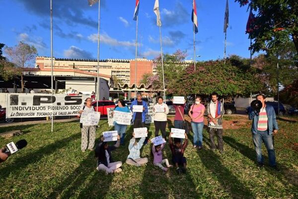 El IPS se hunde en carencia de medicamentos y falta de atención médica