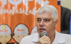 Diario HOY | "Las obras de Arnoldo Wiens están manchadas con sangre de compatriotas"