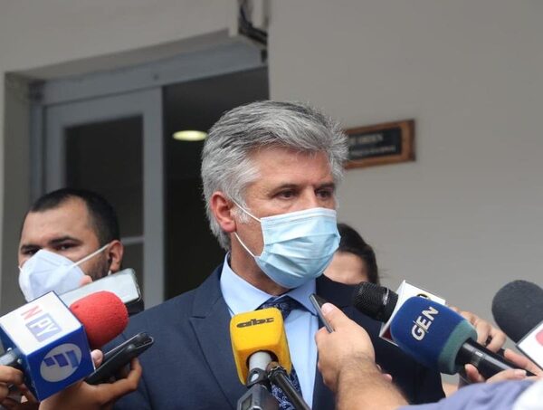 Fiscalía allana casa del exministro del Interior Arnaldo Giuzzio · Radio Monumental 1080 AM