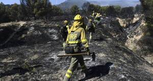 La Nación / Incendio arrasa en provincia de España y quema cerca de 10.000 hectáreas