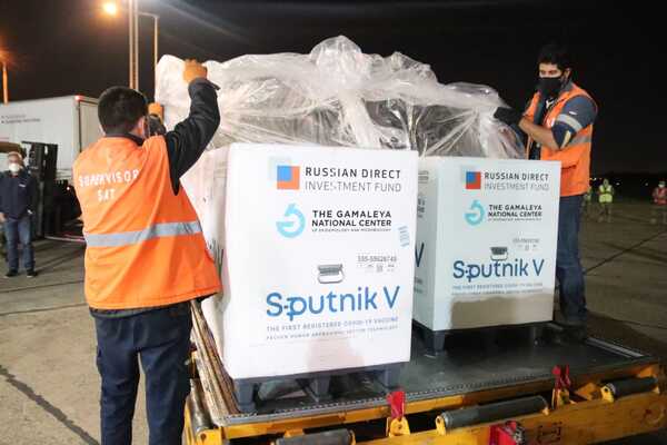 Arribaron dosis del componente 1 de Sputnik V | 1000 Noticias