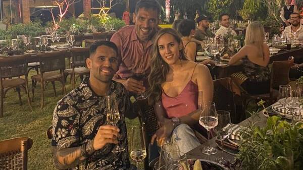 Crónica / Conductora de Tv y su novio pelotero, en el cumple de Roque