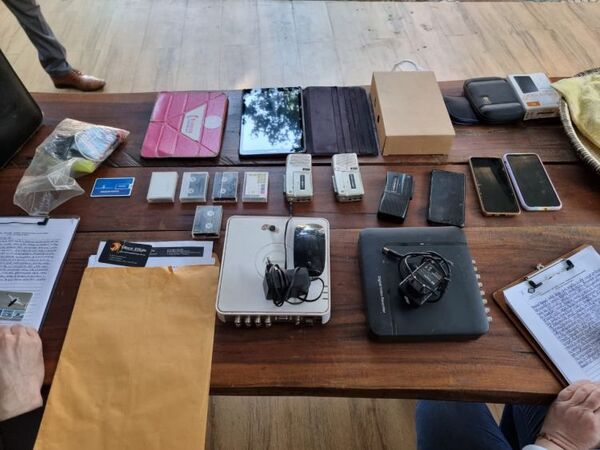 Coima de narco: incautan equipos y documentos de la casa de Arnaldo Giuzzio