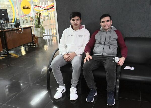 Una joven con discapacidad necesita urgente ayuda - Nacionales - ABC Color