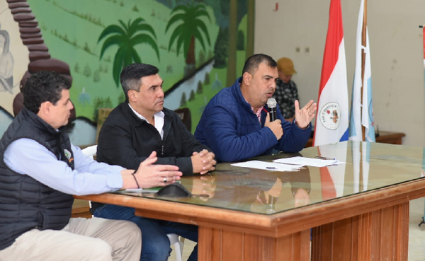 Presentan proyecto de mantenimiento de caminos rurales del departamento de Caazapá - Noticiero Paraguay