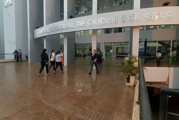 Pacientes nefrológicos dudan de clínica adjudicada para los diálisis por IPS - ABC en el Este - ABC Color