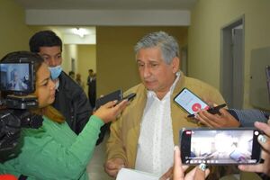 Gobernador de Guairá ratifica que no renunciará a su cargo - Política - ABC Color