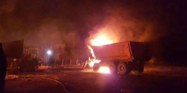 Nuevo ataque de radicales mapuches en el sur de Chile: al menos 19 máquinas y vehículos fueron incendiados