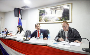 Gobernador presentó informe de gestión destacando logros y como también hizo autocrítica | DIARIO PRIMERA PLANA