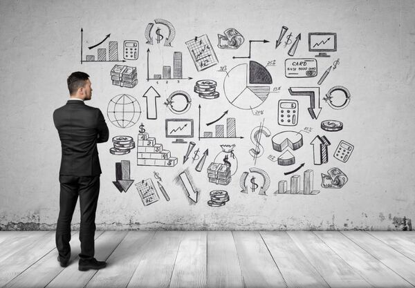 Agentes económicos estiman que la tasa de referencia seguirá aumentando, al igual que la inflación - MarketData