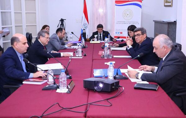 CM dispuso sanciones en su reglamento para combatir las injerencias políticas - Nacionales - ABC Color
