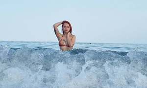 Ramonita Vera, en las playas de Málaga - OviedoPress
