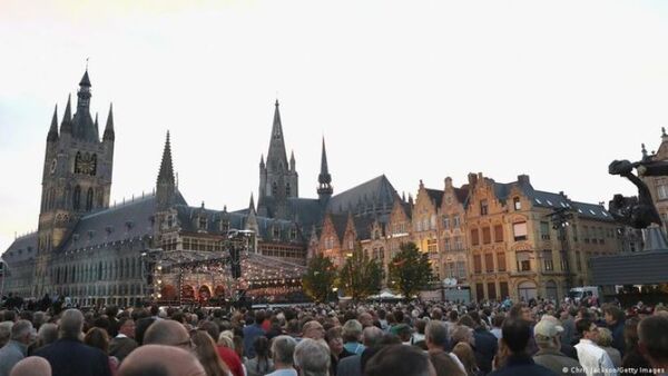 Prohíben festival de neonazis europeos en Bélgica, gracias a alertas de agencias de inteligencia