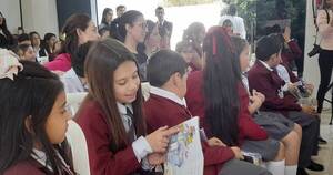 La Nación / CDE: niños festejan su día aprendiendo a leer y reciben libros y juegos de regalo