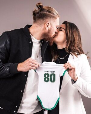 El futbolista Isidro Pitta será papá - Gente - ABC Color