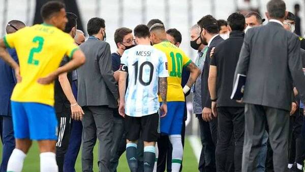 Crónica / Chute Brasil-Argentina de eliminatorias se declara so'o definitivamente