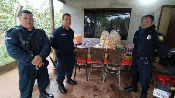 Policías donaron de todo para festejo por el Día del Niño