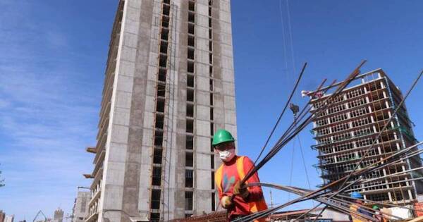 La Nación / Destacan aumento del 25% en planos que son aprobados
