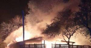 La Nación / Hombre despechado quemó la vivienda de su ex pareja